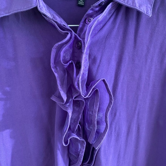 Women’s Jones size XL purple sleeveless top wit ruffles in front - Picture 5 of 5